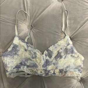 Victoria’s Secret Pink Blue Tie dye Lace Bralette